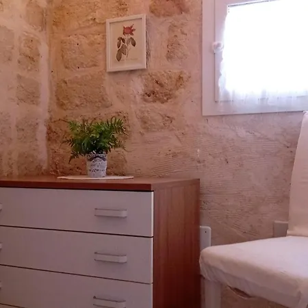La Petite Maison
