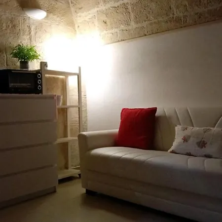 La Petite Maison مولا دي باري