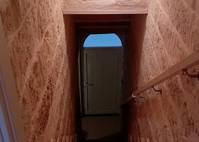 La Petite Maison * مولا دي باري